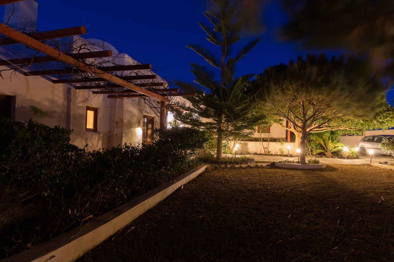 Aquaria Villa Karterados  Ngoại thất bức ảnh